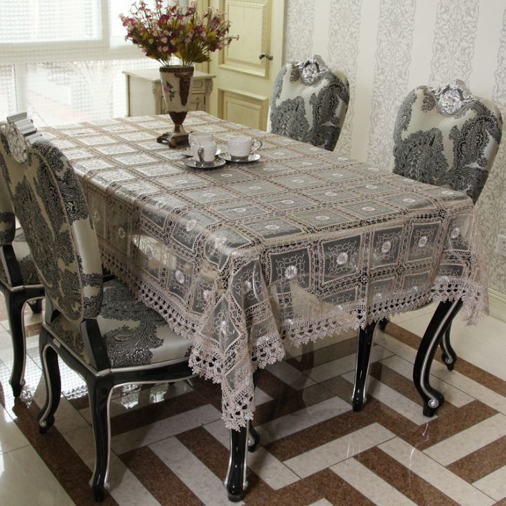 Tablecloth With Water-soluble And Organdy For Christmas